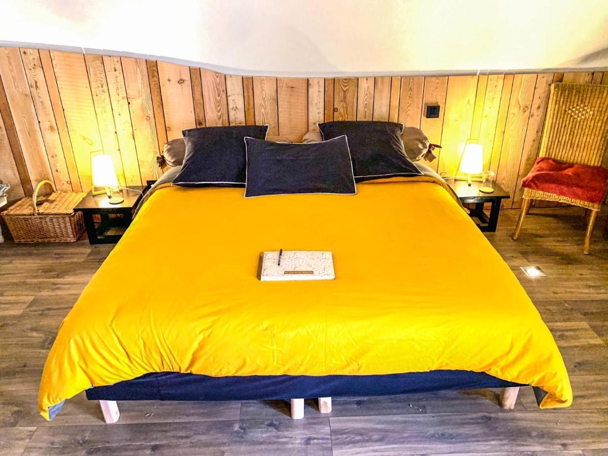 Les Volets Rouges Bed and Breakfast Arbois Εξωτερικό φωτογραφία